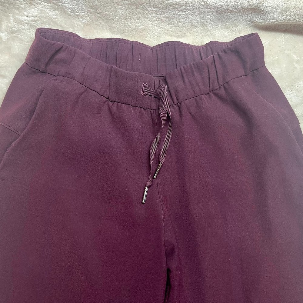 Lululemon high rise joggers